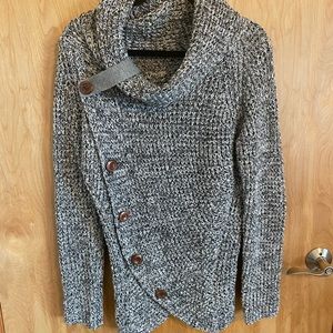 Grey and black cozy long chunky knit turtle neck sweater size M